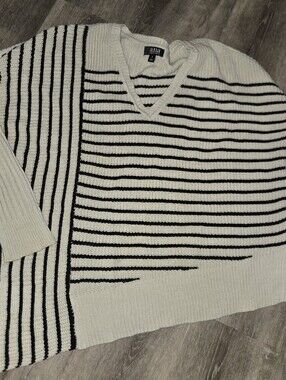 a.n.a Womens Small Striped Cream And Black Knit Dolman Sweater Top Sz Small